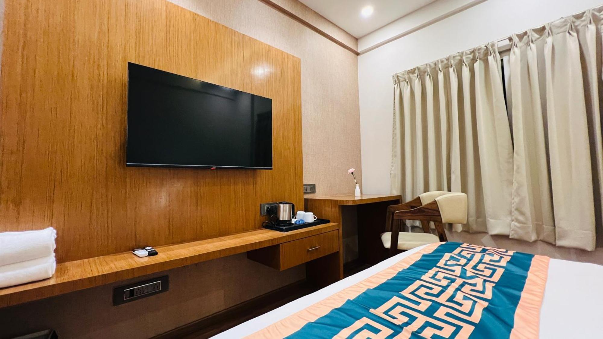 Hotel Aashraya Dod Jala Exteriér fotografie