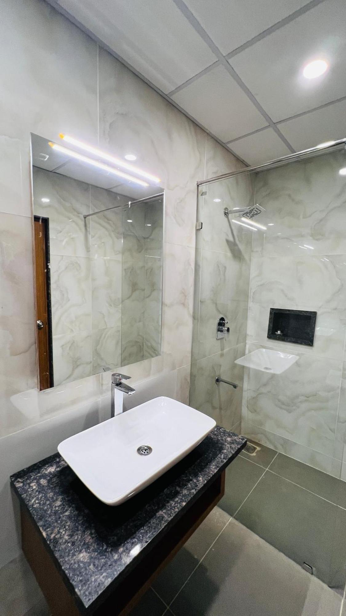 Hotel Aashraya Dod Jala Exteriér fotografie